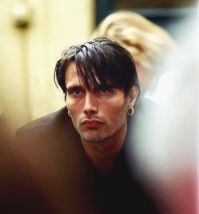 Mads Mikkelsen (90s)